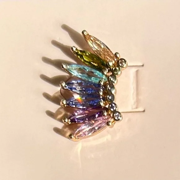 NWT Mignonne Gavigan Pastel Multicolor Petite Crystal Madeline Earrings - Picture 2 of 2